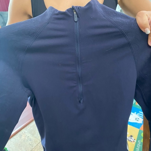 Lululemon navy blue half zip pullover - Picture 9 of 13